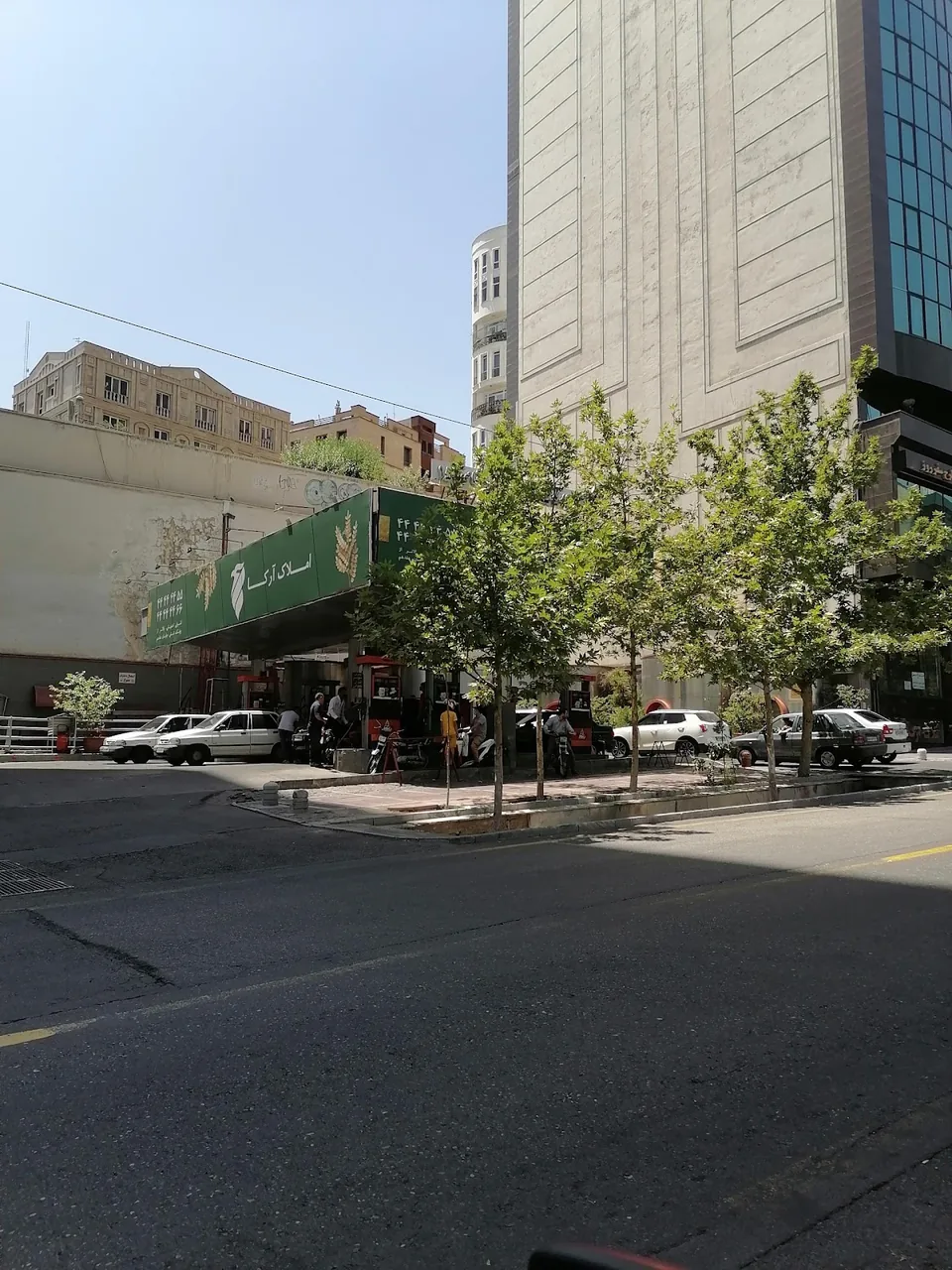 پمپ بنزین ساعی - تصویر 2