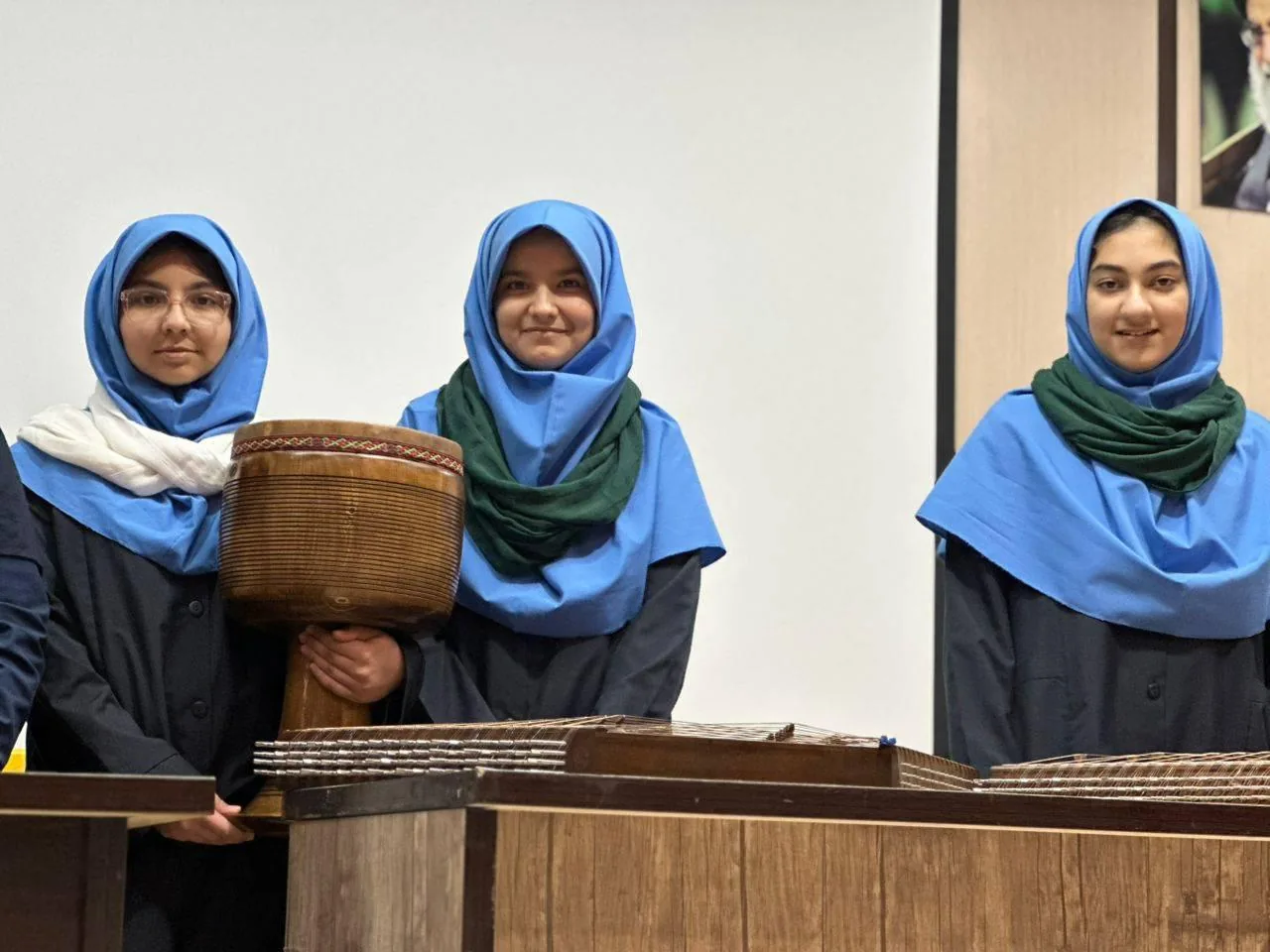 دبیرستان دخترانه حضرت زهرا ع - تصویر 3