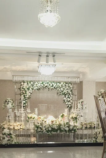 سالن عقد و عروسی ایرانیان