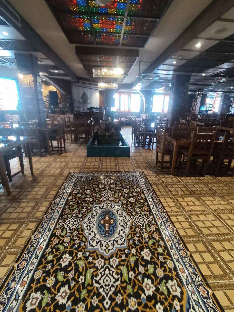 کافه رستوران سنتی قصر ایرانیان - تصویر 3