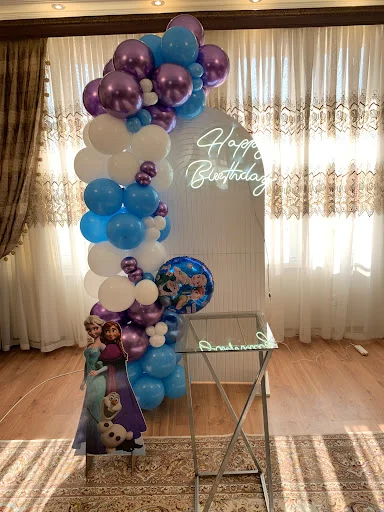 تشریفات آی نور - تم تولد و فارغ التحصیلی - خدمات مجالس در تبریز