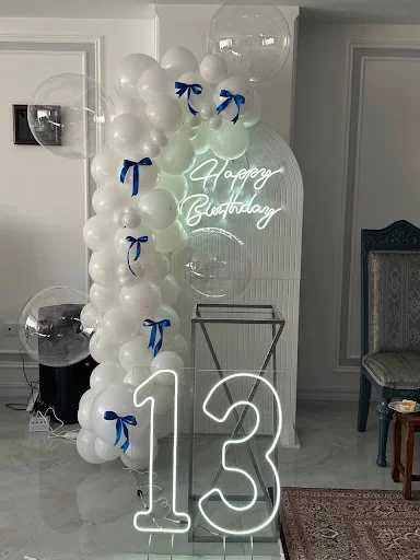 تشریفات آی نور - تم تولد و فارغ التحصیلی - خدمات مجالس در تبریز