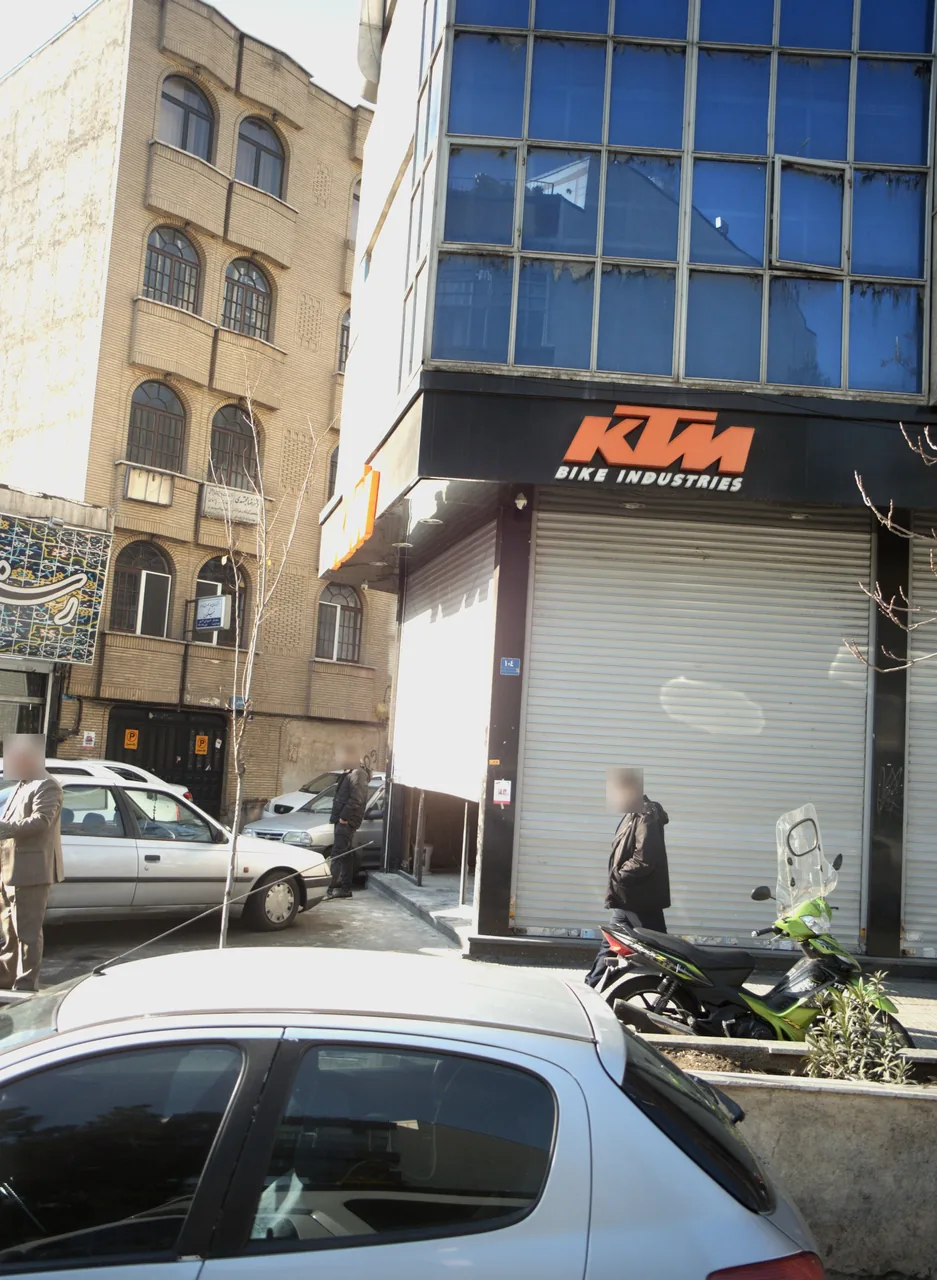 فروشگاه دوچرخه و موتورسیکلت کی تی ام - تصویر 3