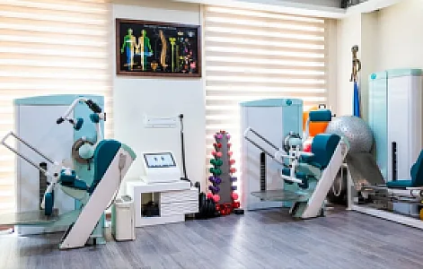 کلینیک طب فیزیکی وتوانبخشی نیوتن