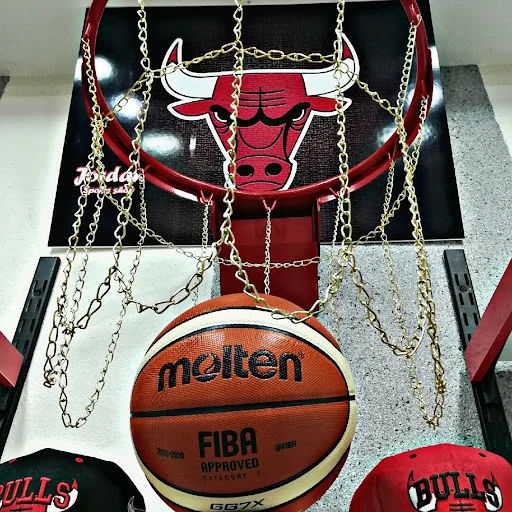 فروشگاه ورزشی جُردن