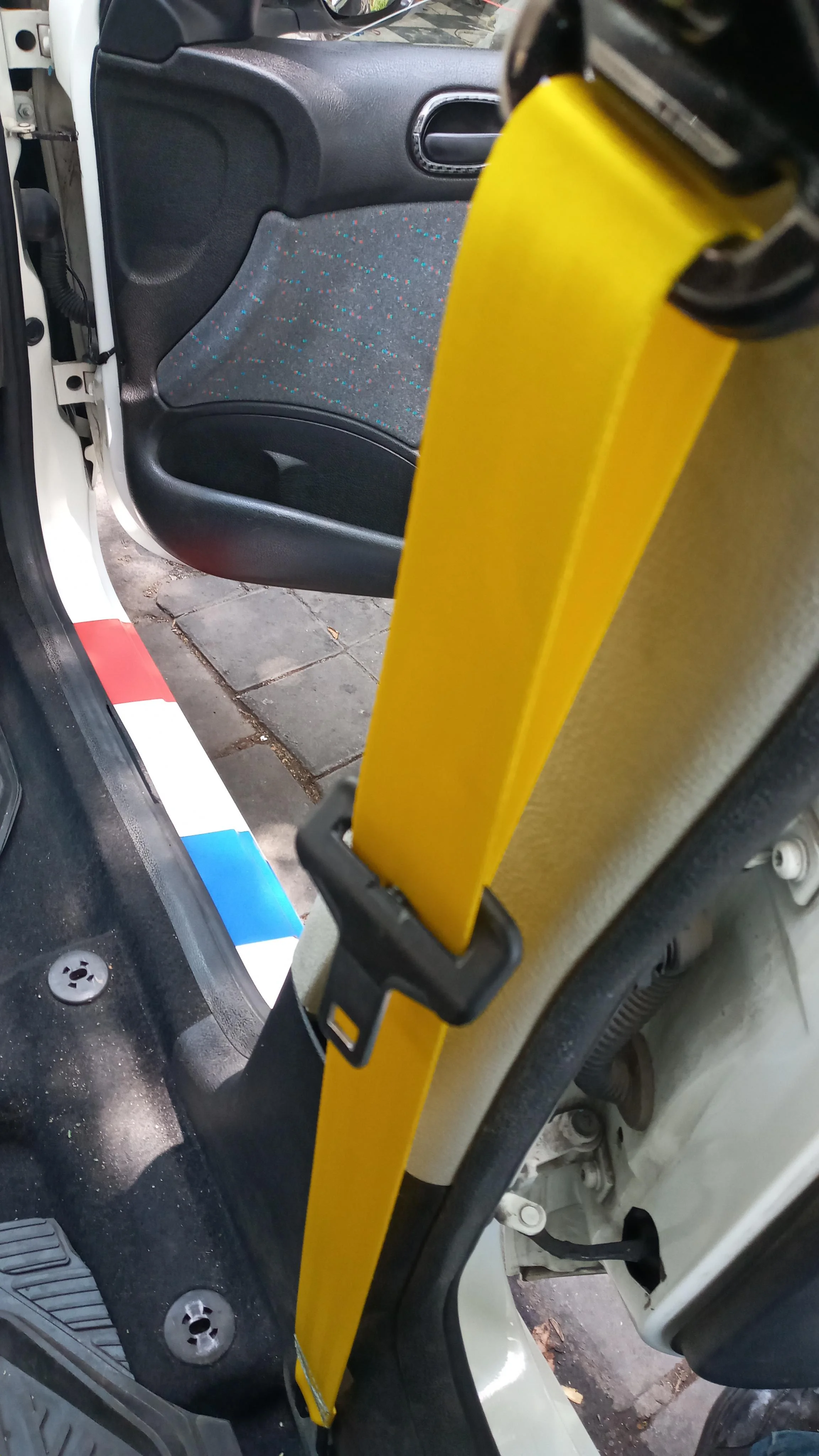 تعمیرات کمربند ایمنی اتومبیل سعید