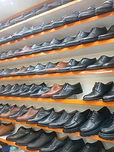 فروشگاه کفش رویال اسپرت