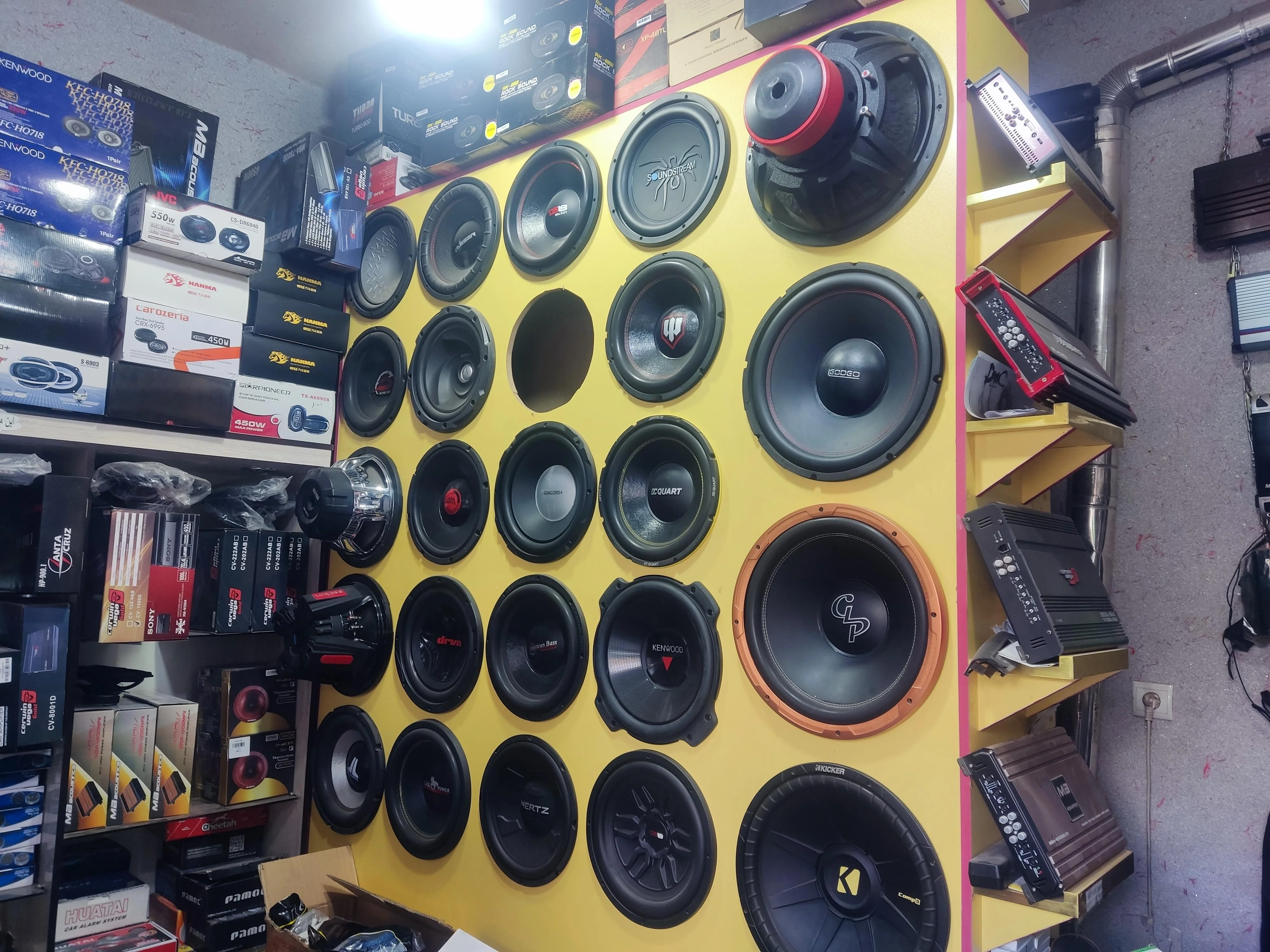 رادیو و ضبط کرال حسین‌زاده