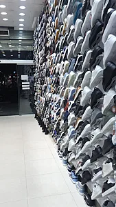 فروشگاه کفش و کتونی بش قارداش