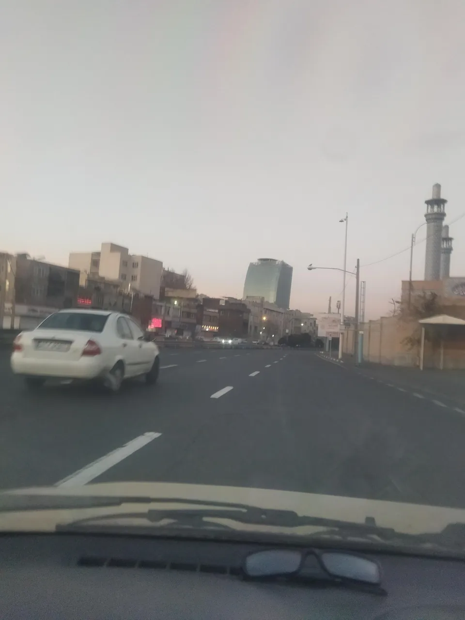 مگاپارس - تصویر 2