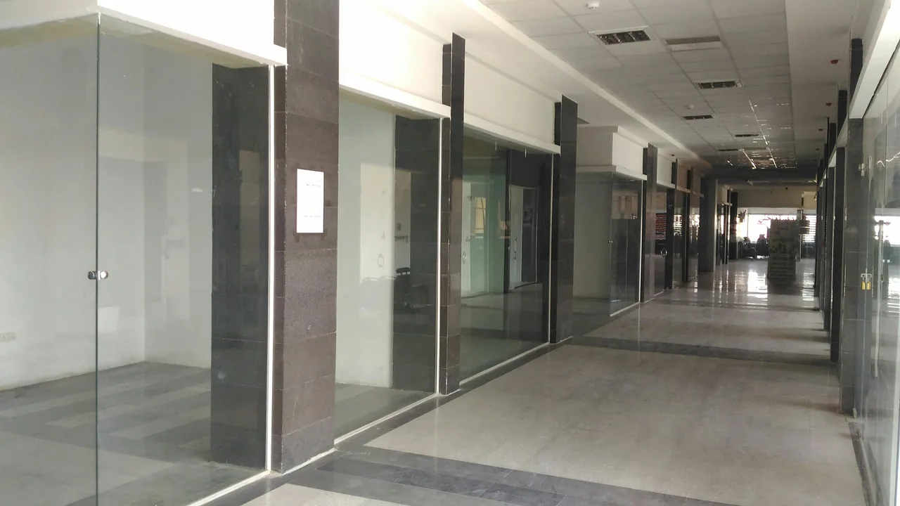مجتمع تجاری اداری کوه نور - تصویر 2