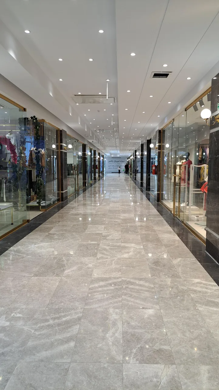 مرکز خرید ریحانه