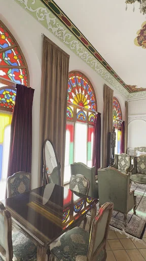 هتل عمارت سرخه ای