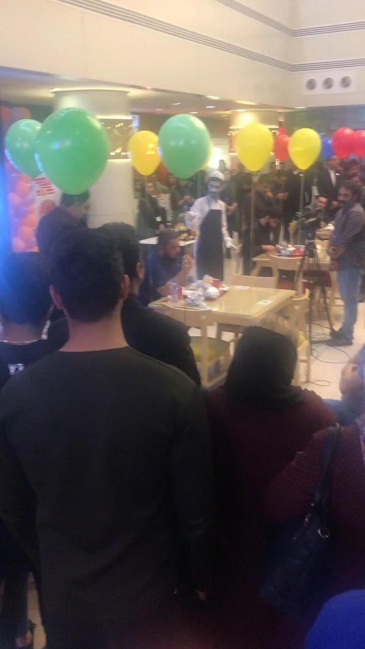 ساندویچ اژدر زاپاتا - ساندویچ در تهران - تصویر 6