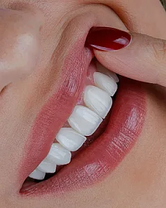 لابراتوار دندانسازی EvoDent