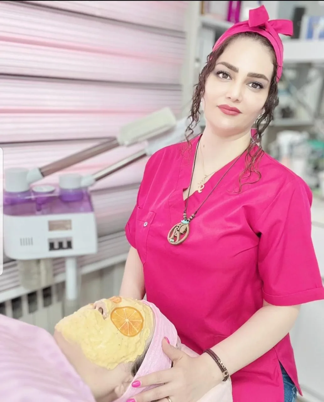 آکادمی زیبایی مریم معاف