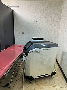 کلینیک پوست و مو آی نور