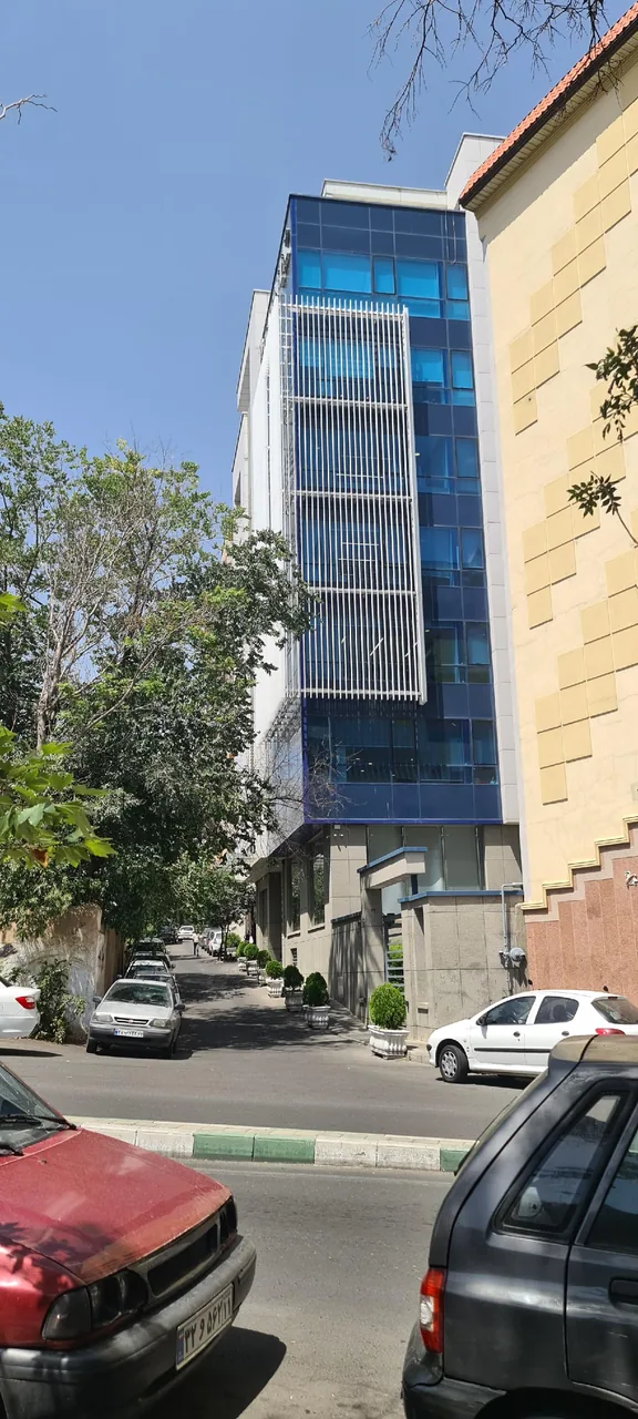 مطب دکتر هایری. دندانپزشکی