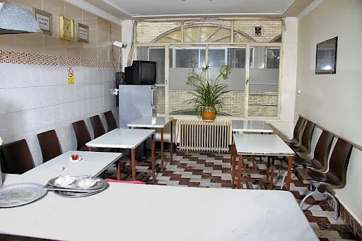 مهمانسرای حاتم