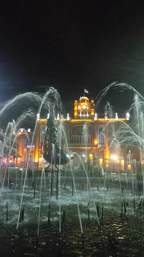 مهمانپذیری درخشان مراغه