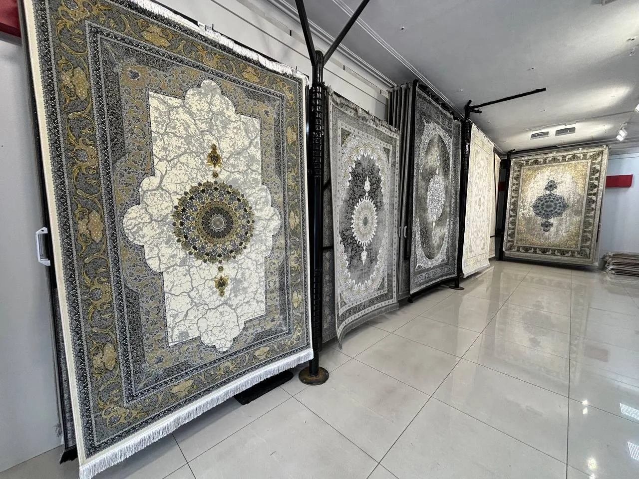 فرش ستاره افشار