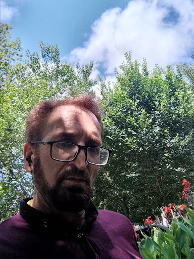 مهمان پذیر لاله