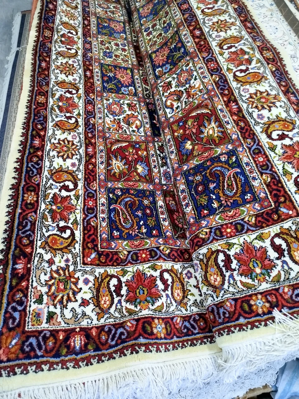 گالری فرش زمانی - تصویر 2