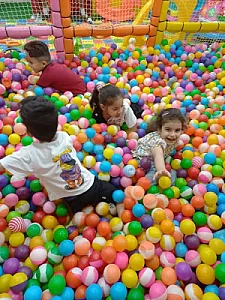 خانه بازی نی نی لوس