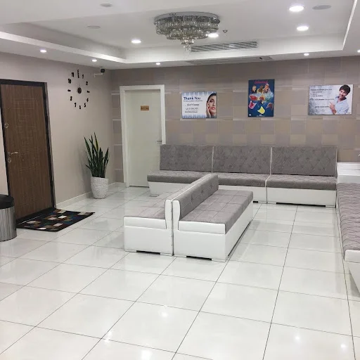 مطب ارتودنسی دکترعلی رفیقی