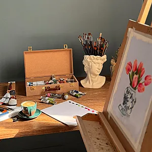 کارگاه و گالری هنری به رنگ