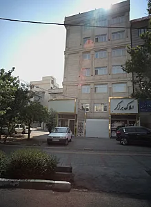 املاک برزگر