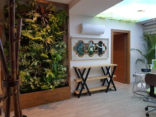 مرکز تخصصی ارتودنسی دکتر شایان