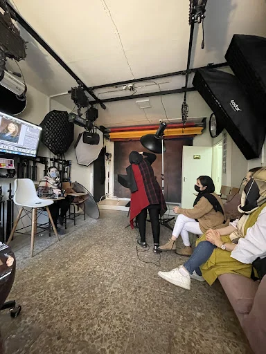 آموزشگاه عکاسی و تصویربرداری فنی و حرفه ای فروغ هنر