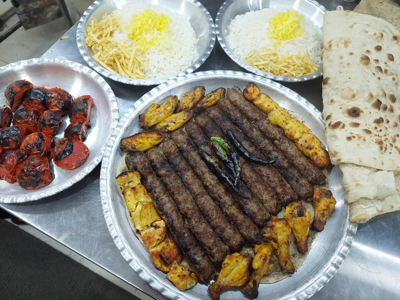 کبابسرای پسران نشاط - تصویر 4