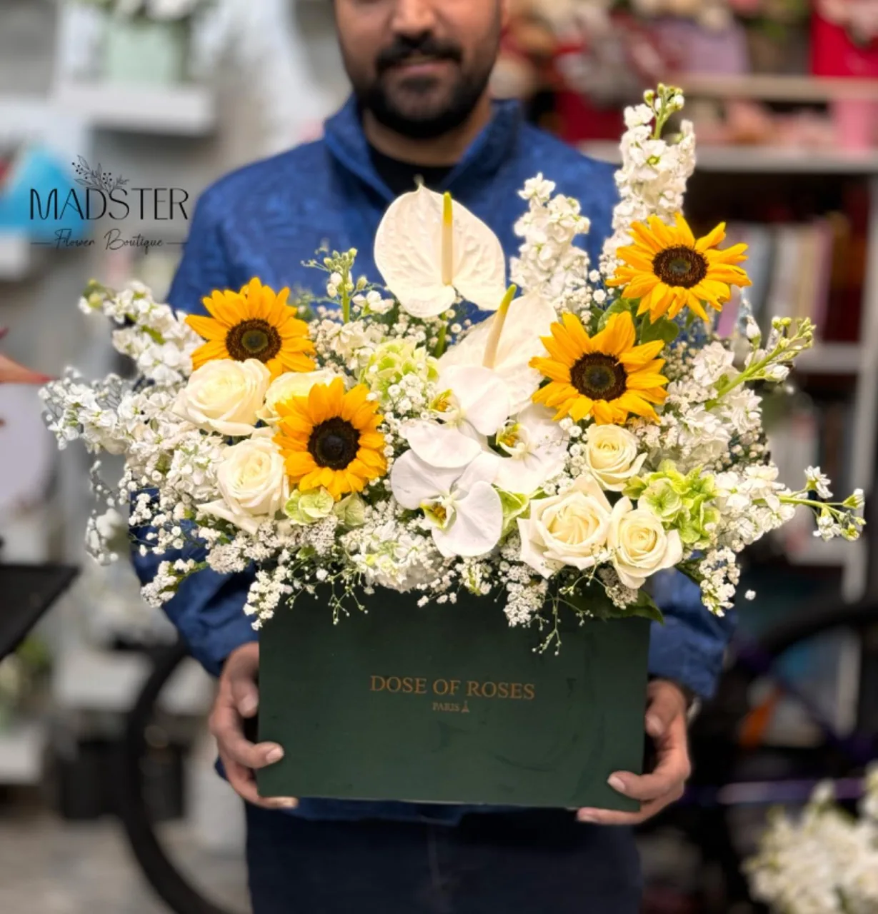 گالری گل مداستر