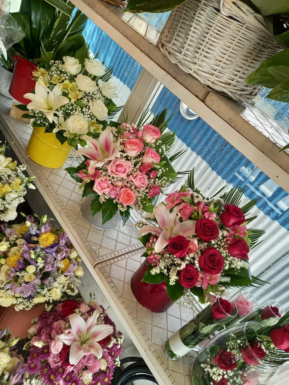 گلفروشی ولنجک - تصویر 2