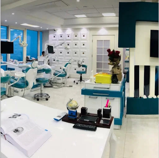 دکترهومن صدر حقیقی