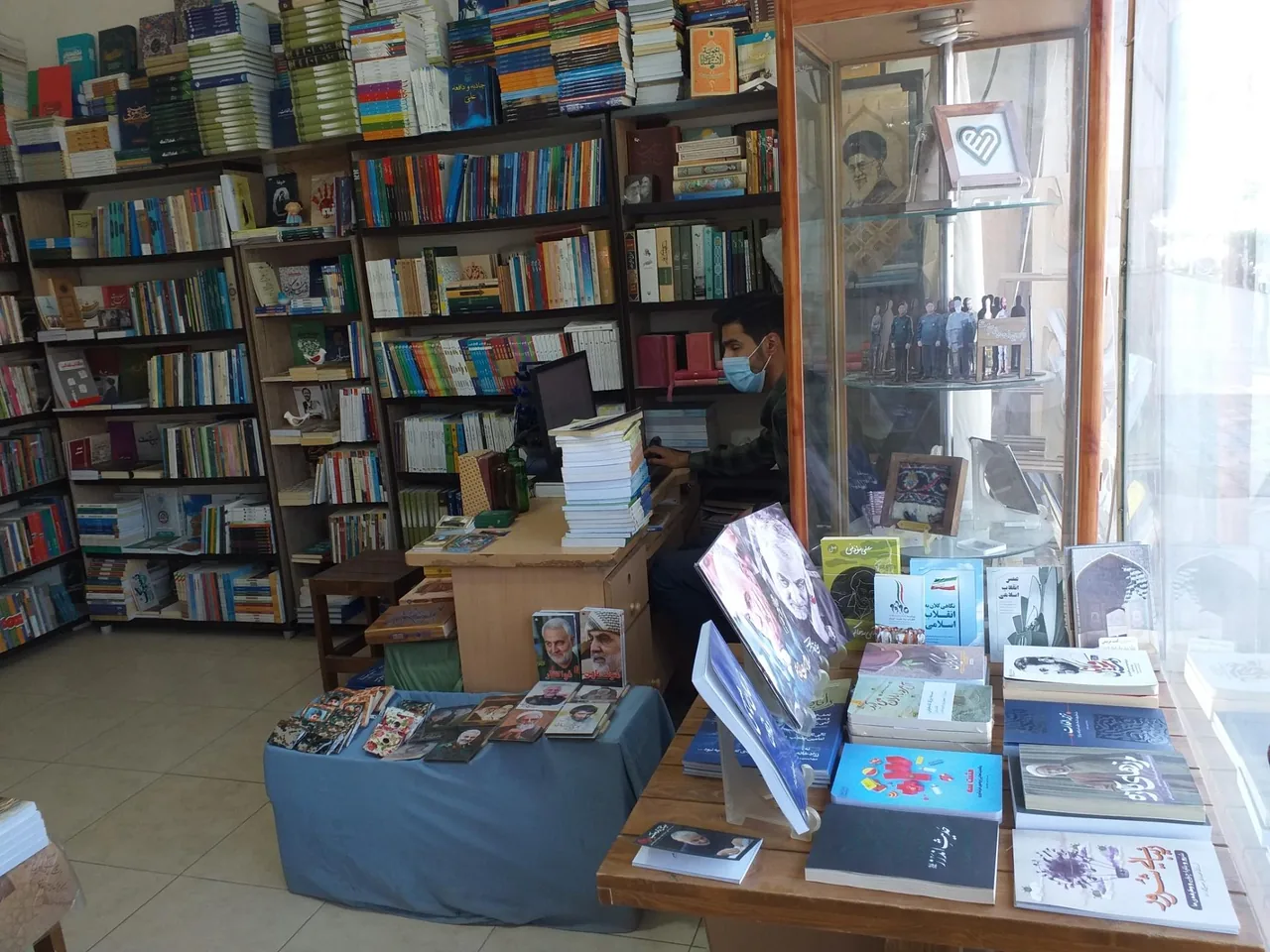 کتابفروشی رسانه بیداری - تصویر 6