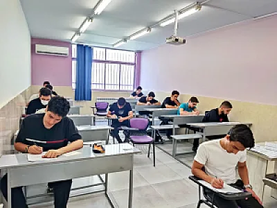 دبیرستان پسرانه دوره اول نگرش آرمانی