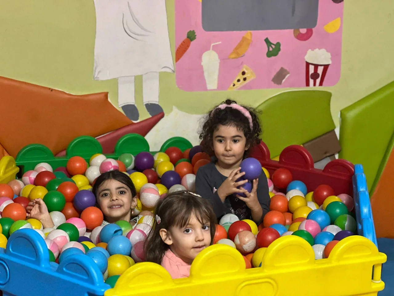 مهدکودک و پیش دبستانی سه زبانه قاصدک - تصویر 6
