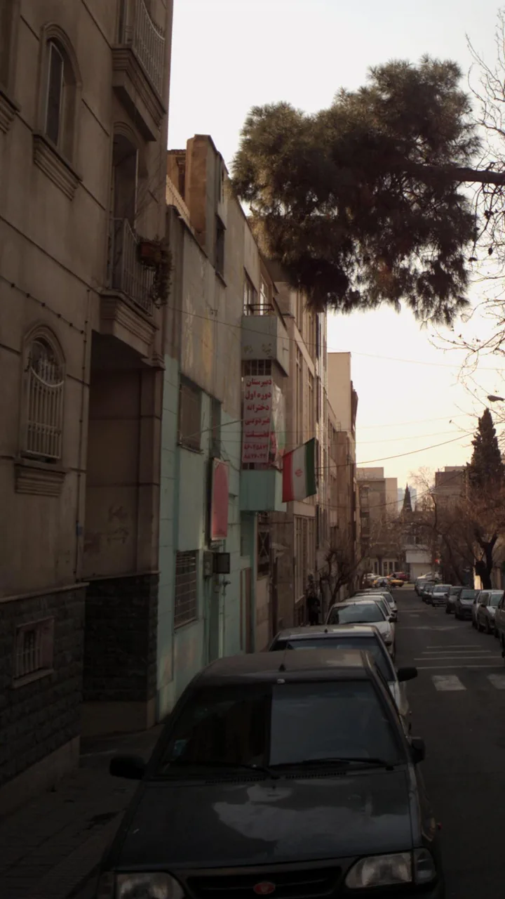 دبیرستان دوره اول ایران‌دخت (غیردولتی) - تصویر 2