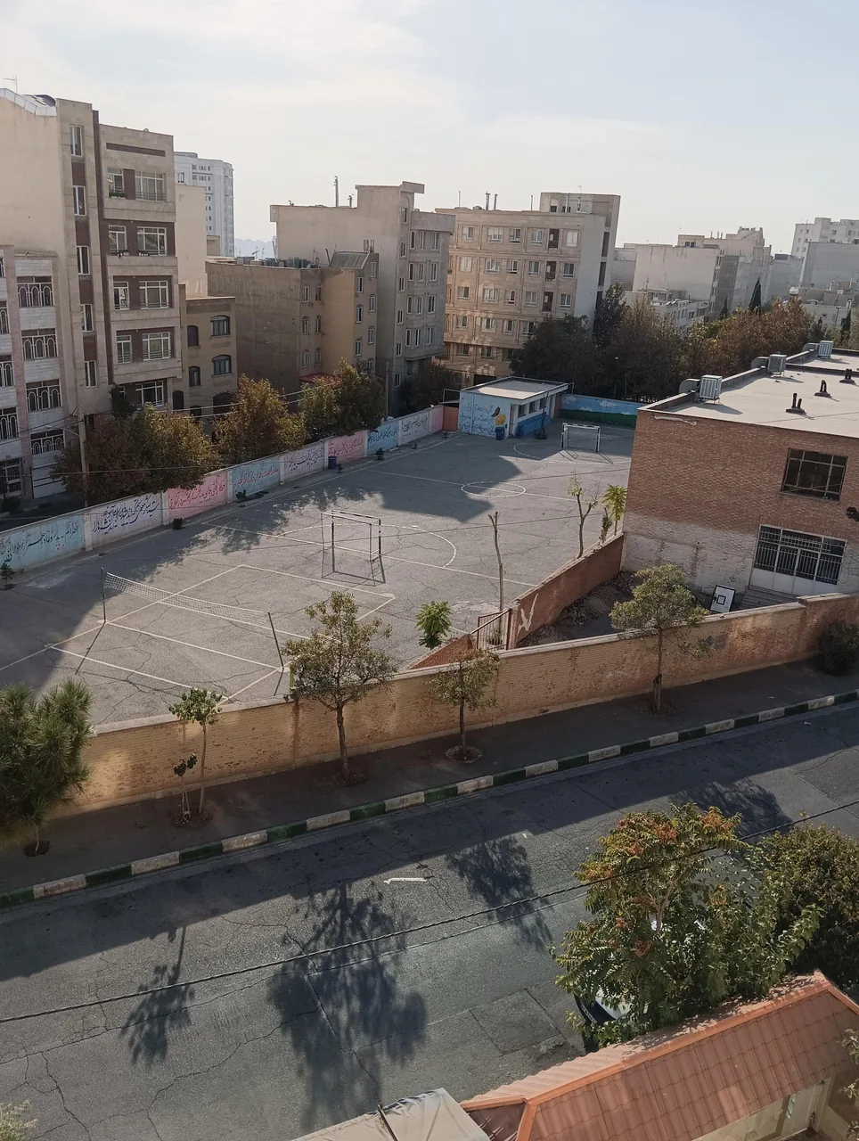 دبیرستان امام خمینی (ره)