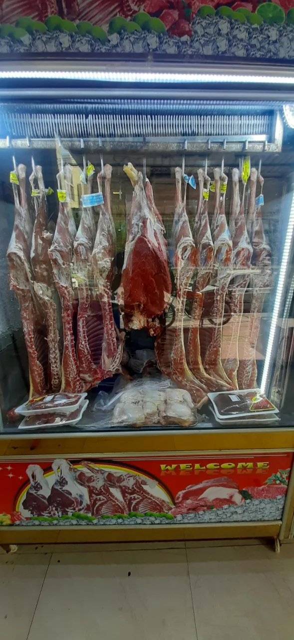 سوپر گوشت و مرغ رضا حمادی - تصویر 3