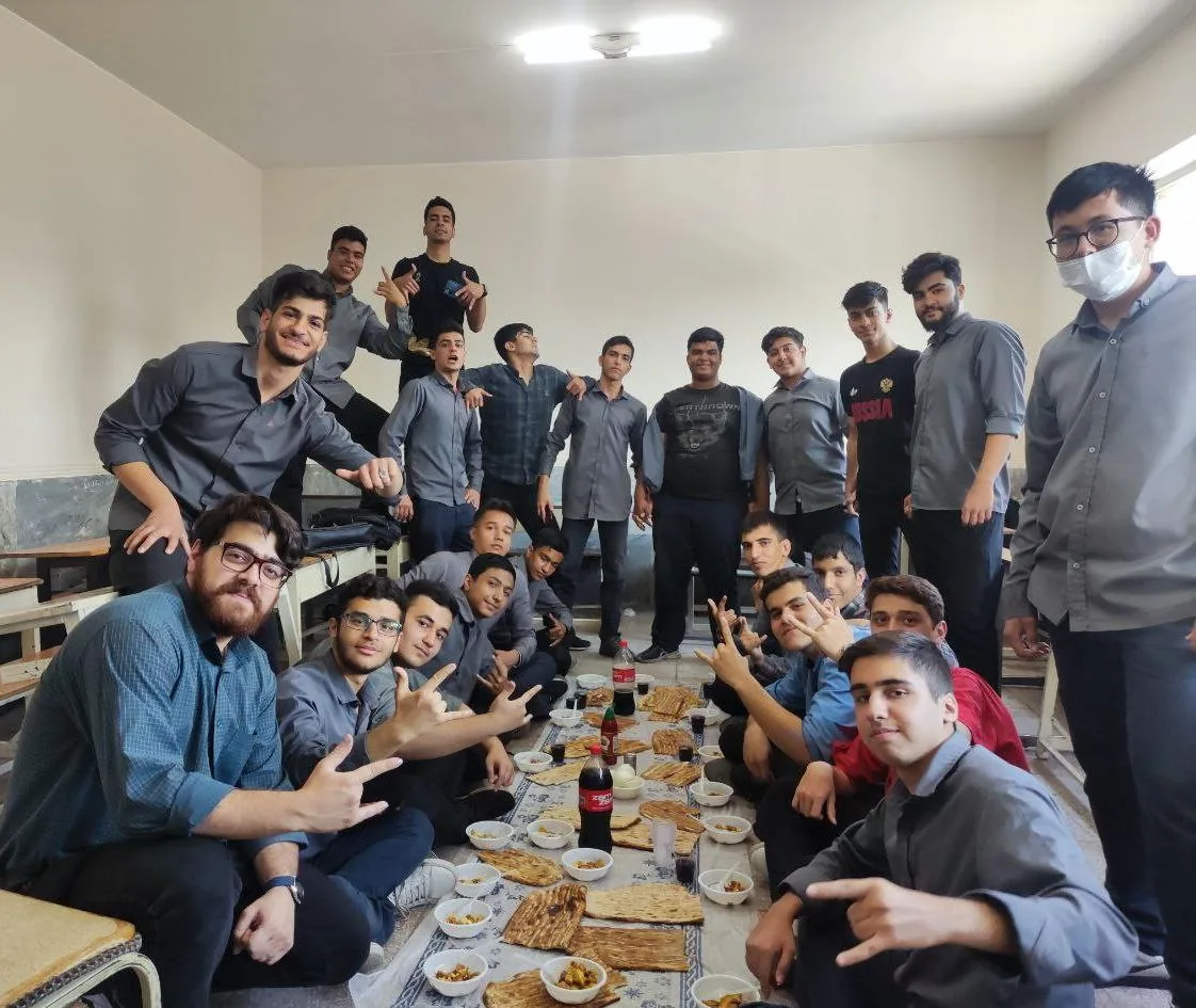 دبیرستان حکیم ابولقاسم فردوسی - تصویر 3