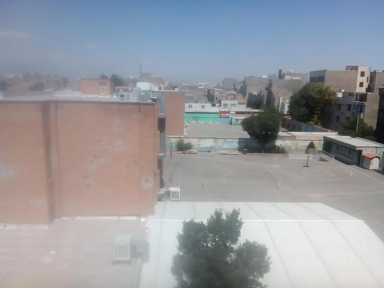 دبیرستان و راهنمائی دخترانه فدک - تصویر 2