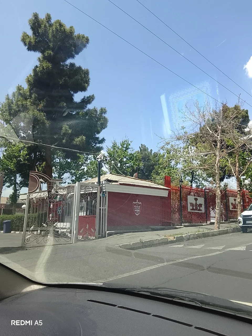 ورزشگاه درفشی فر (پرسپولیس) - تصویر 3