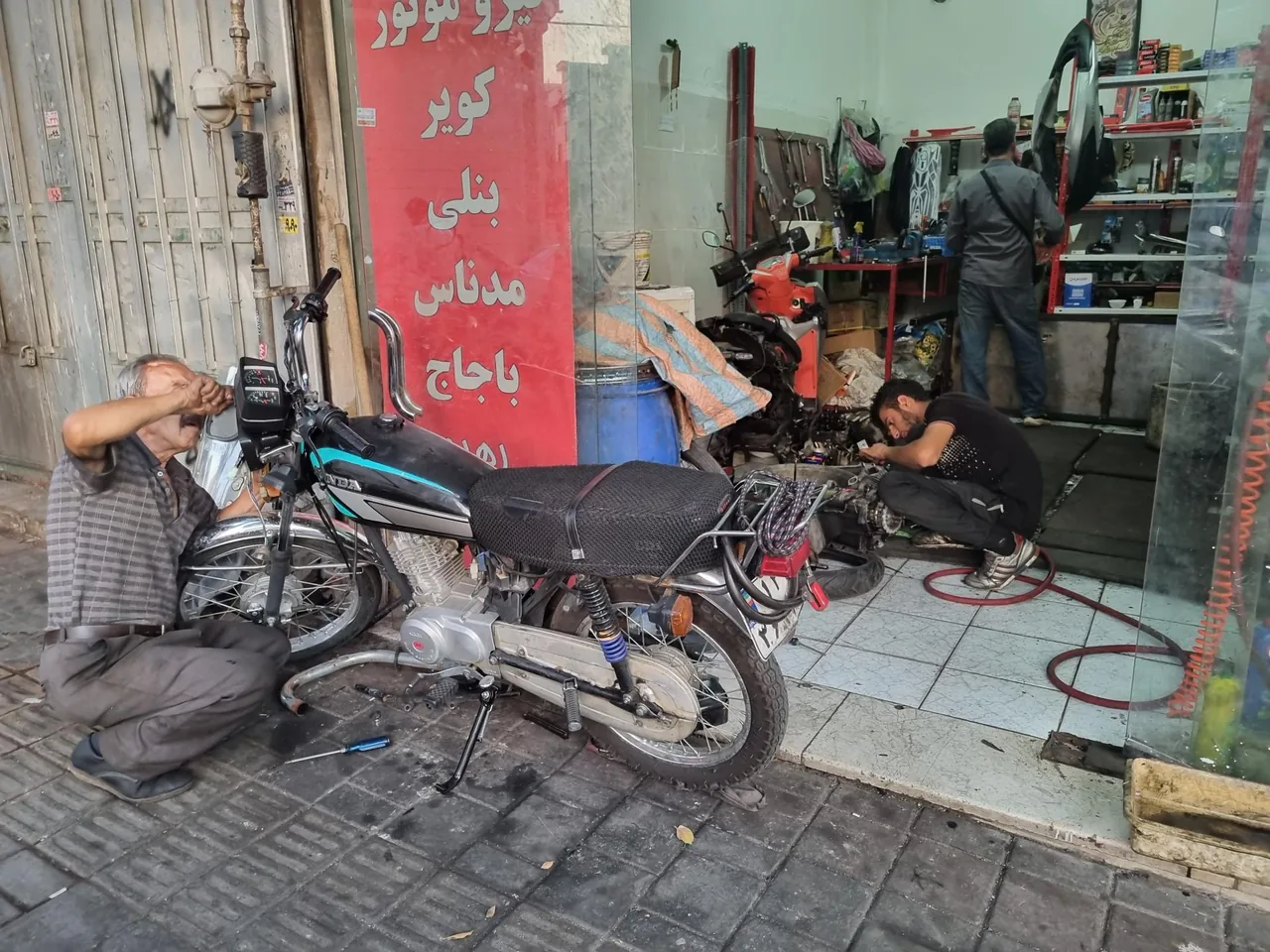 تعمیرگاه موتورسیکلت مورسایکل - تصویر 2