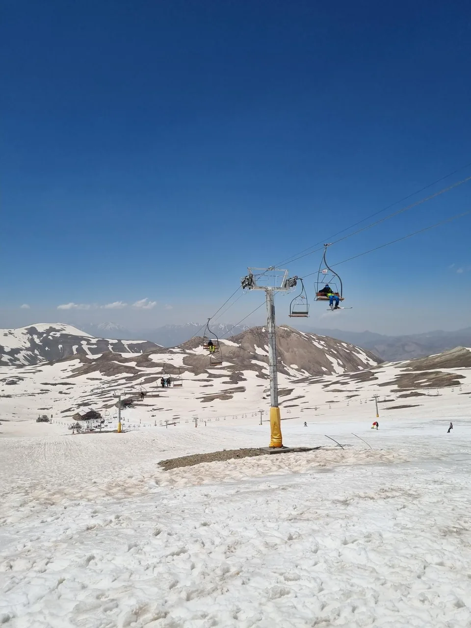 مجموعه تفریحی ورزشی توچال - تصویر 2