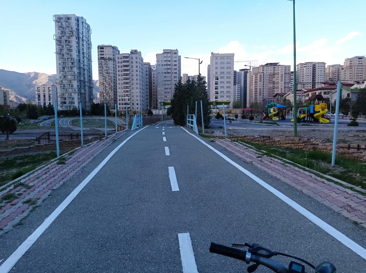 پیست دوچرخه سواری چیتگر - تصویر 4