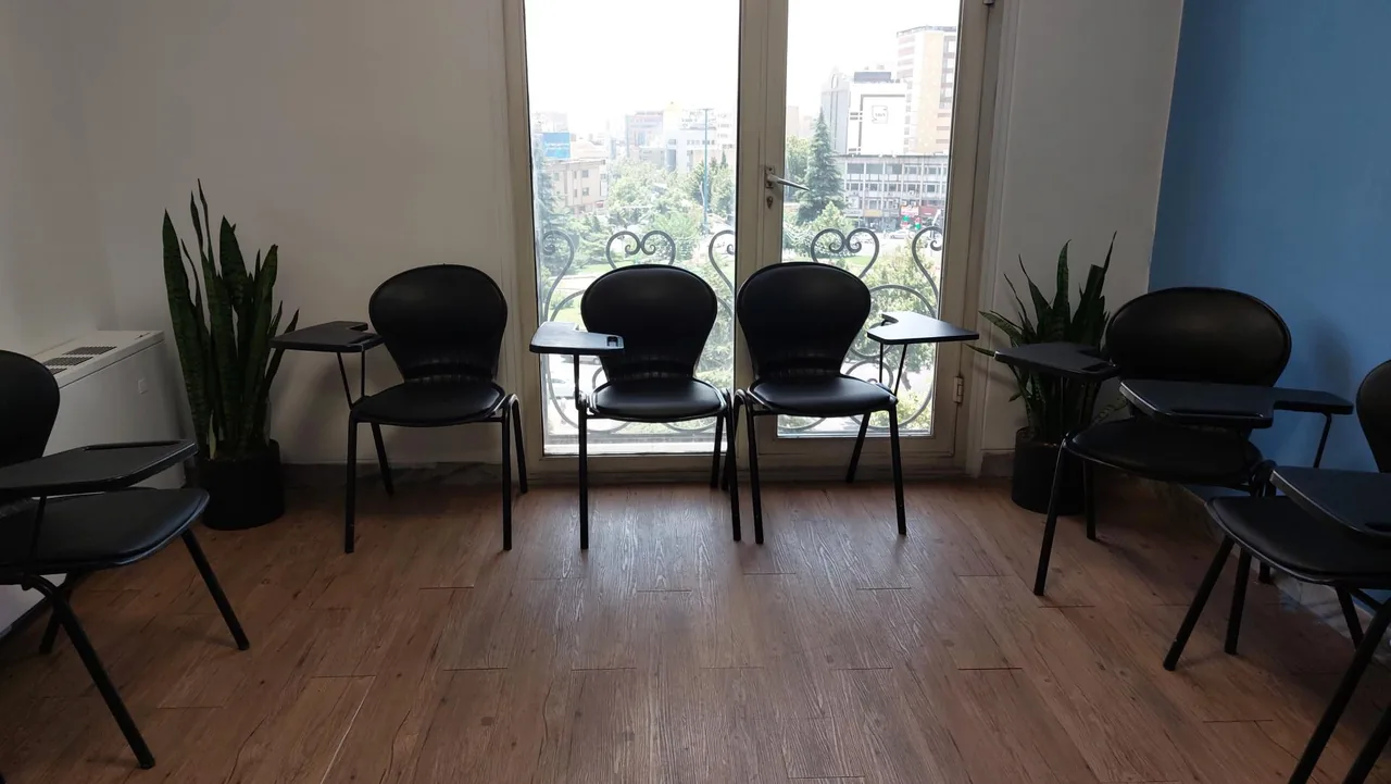 دارالترجمه 947 نزدیکتر - تصویر 2